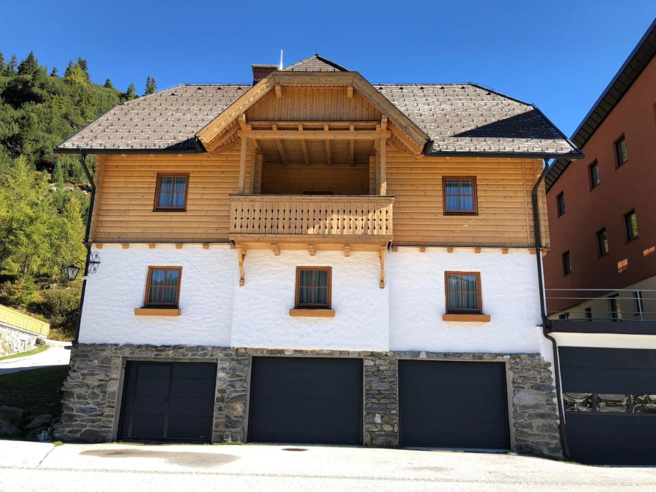 Tauernhaus Appartment Planneralm Buitenkant foto