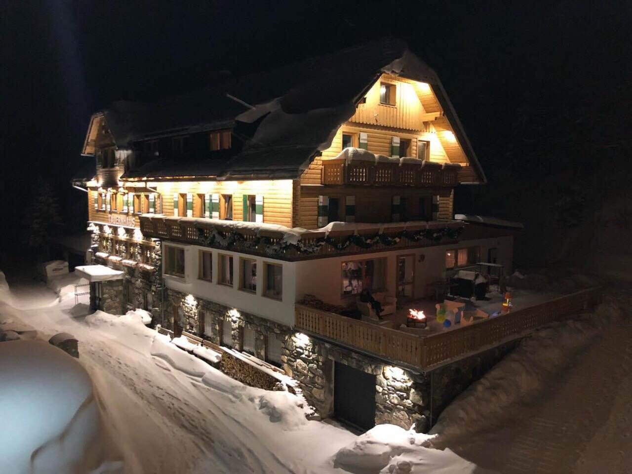 Tauernhaus Appartment Planneralm Buitenkant foto