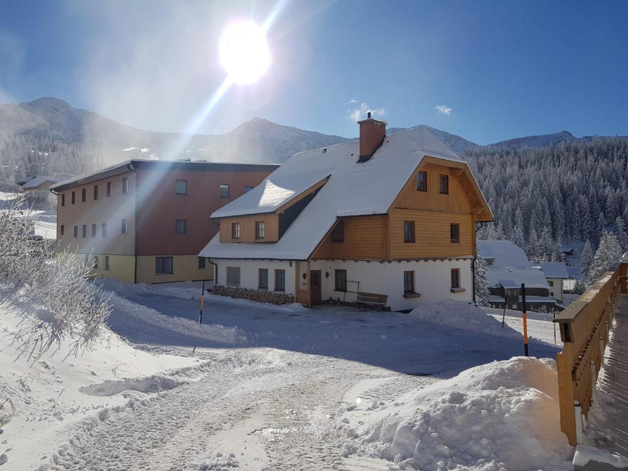 Tauernhaus Appartment Planneralm Buitenkant foto