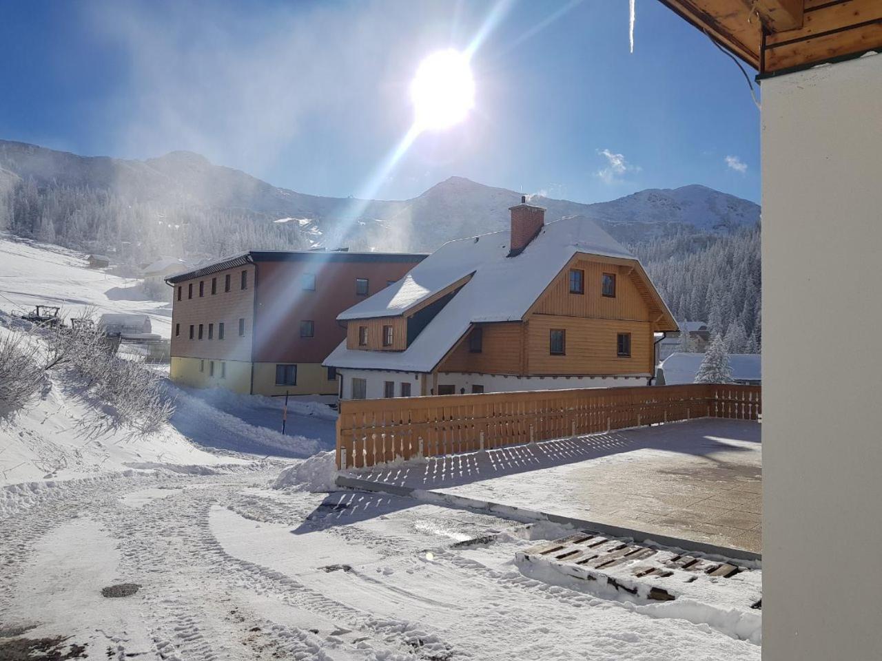 Tauernhaus Appartment Planneralm Buitenkant foto